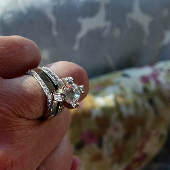 Sakamoto Designed Engagement & Wedding Ring... CZ. CENTER STONE - Picture 7 of 10